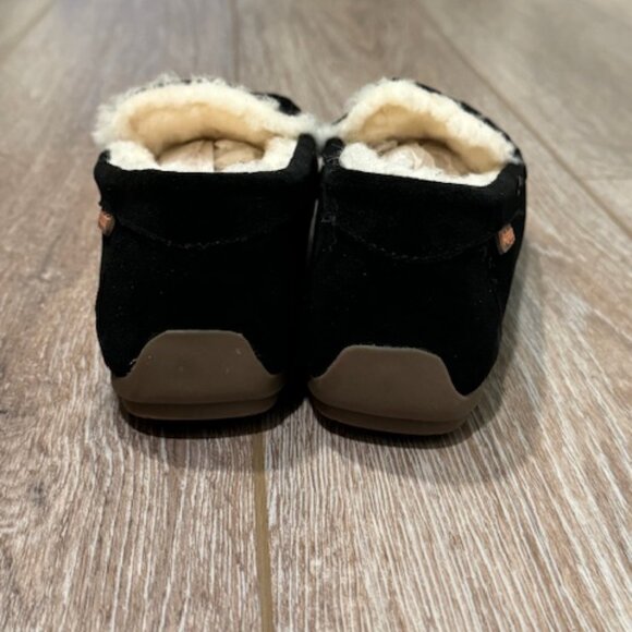 Parfeying Women's Sheepskin Moccasin Slippers -NEW - Picture 5 of 8
